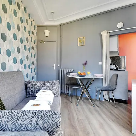 Apartment Republique - Magenta *