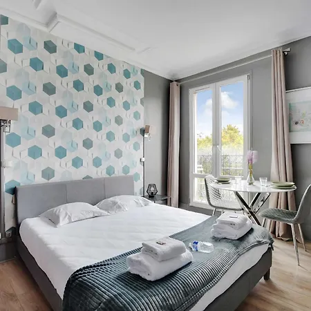 Apartment Republique - Magenta Paris