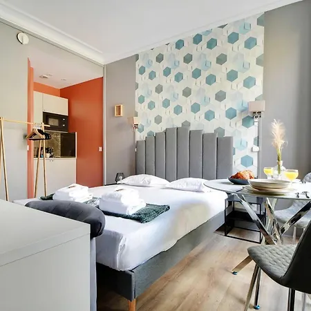 Apartment Republique - Magenta *